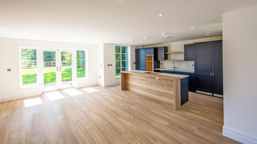 Images for Firecrest Grange, Owlswick, Owlswick