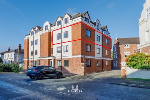 View Full Details for Russell Terrace, Leamington Spa