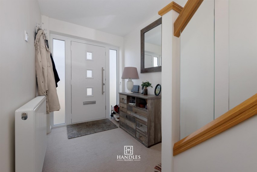 Images for Willow Drive, Warwick