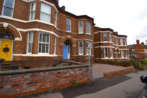 View Full Details for 12 Warwick Place, Leamington Spa