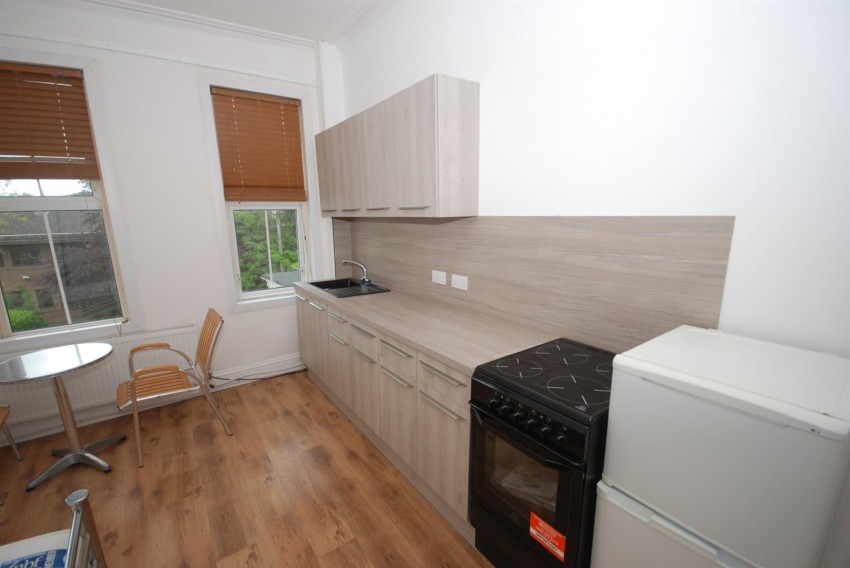 Images for 8, Milverton Hill, Leamington Spa
