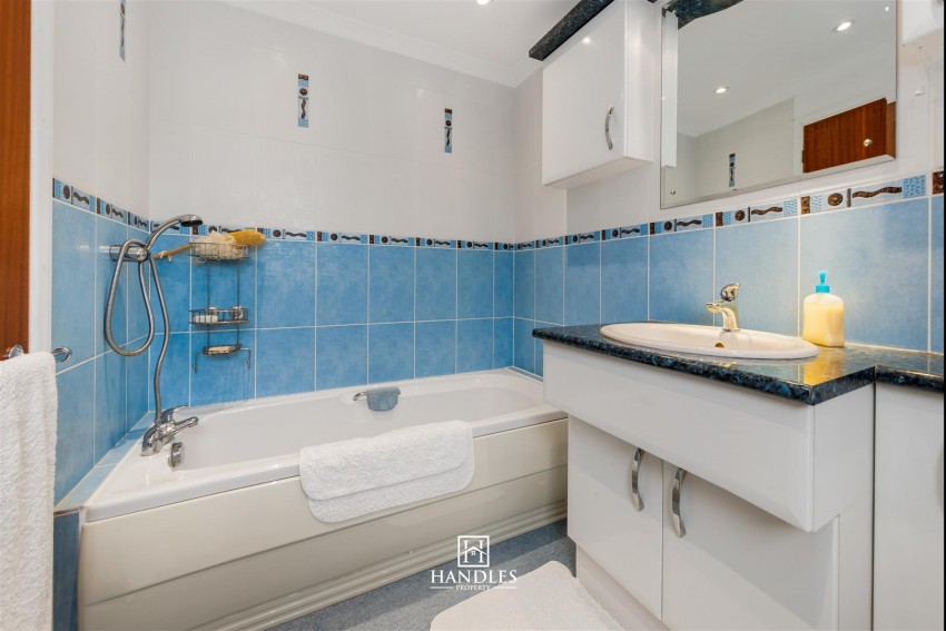 Images for Stonebridge Lane, Long Itchington