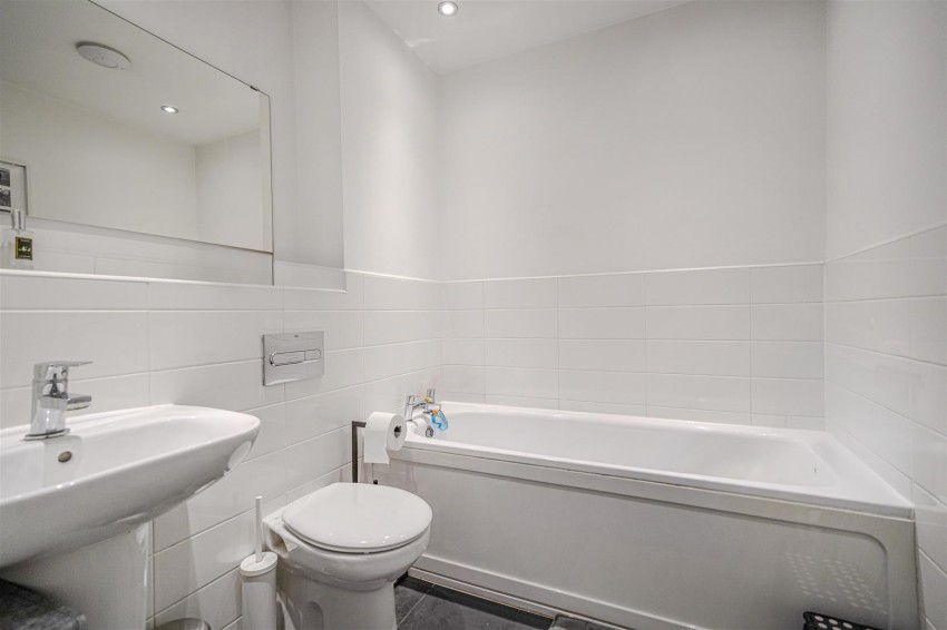 Images for Peabody Way, Warwick
