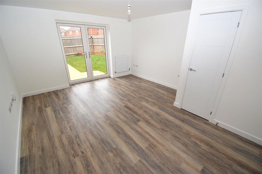 Images for Roseacre Gardens, Warwick