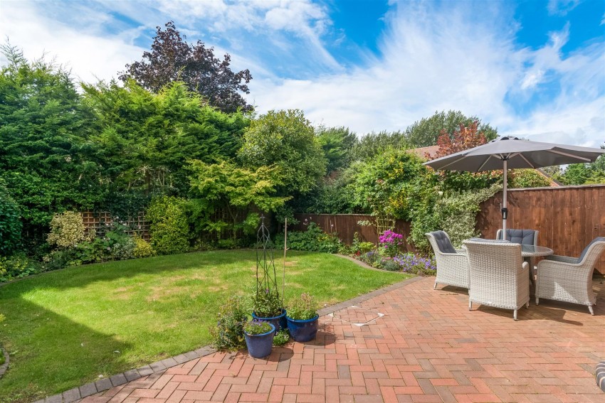Images for Oldborough Drive, Loxley, Warwick
