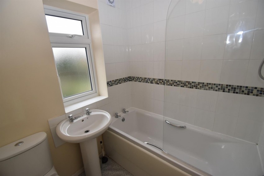 Images for Cashmore Avenue, Leamington Spa
