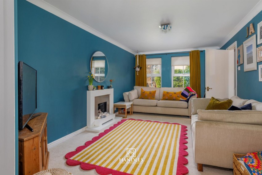 Images for Wake Grove, Warwick