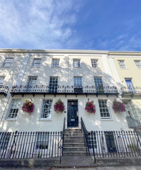 View Full Details for 9 Dormer Place, Leamington Spa