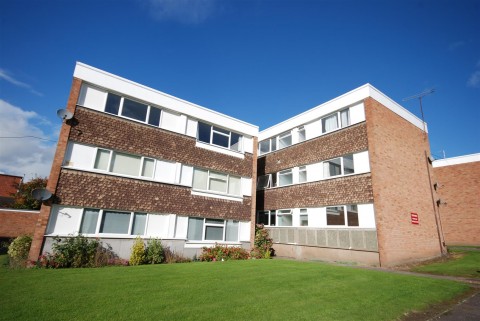 View Full Details for Remburn Gardens, Warwick
