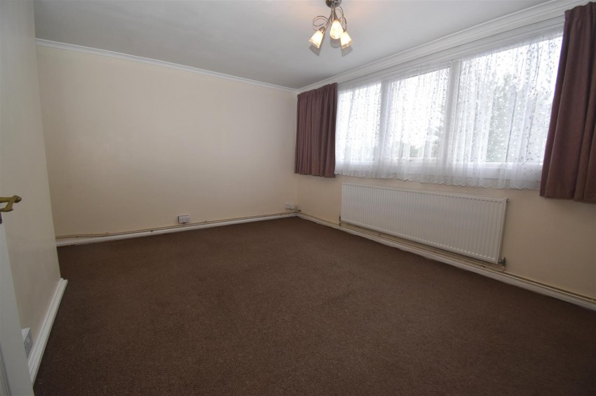 Images for Remburn Gardens, Warwick