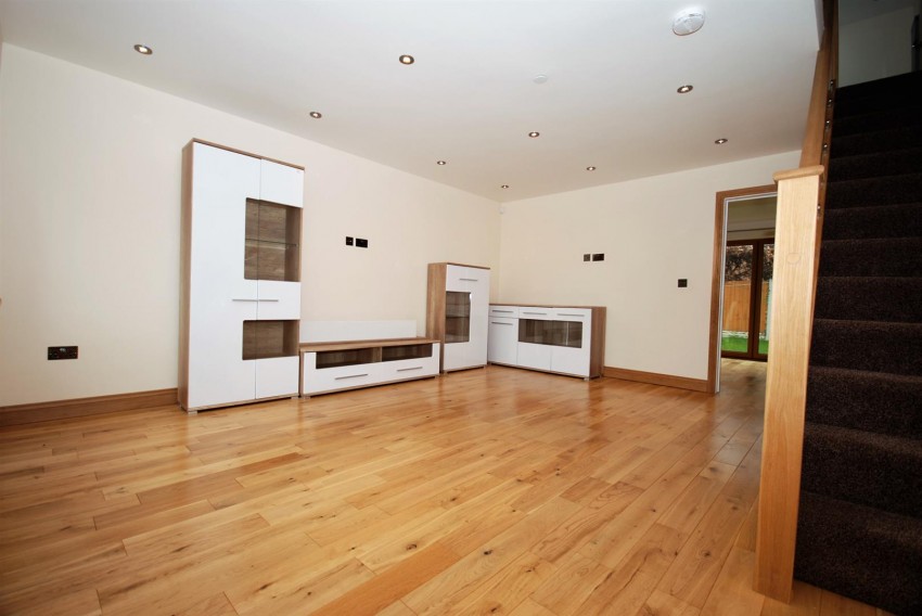 Images for Golf Lane, Leamington Spa