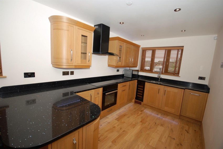 Images for Golf Lane, Leamington Spa