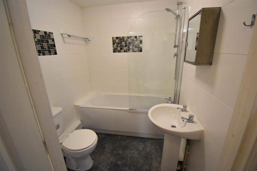 Images for Old Warwick Road, Leamington Spa