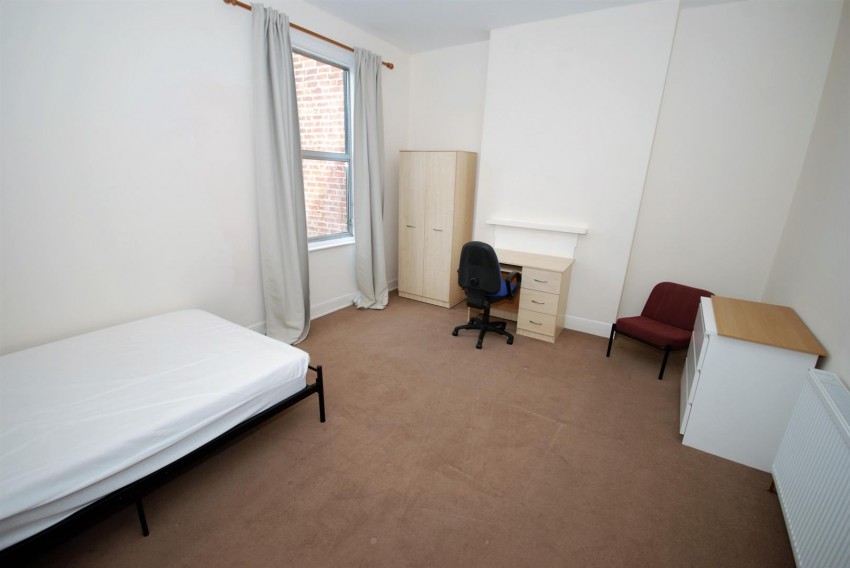 Images for Clarendon Avenue, Leamington Spa