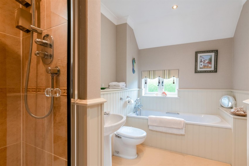 Images for Oldborough Drive, Loxley, Warwick