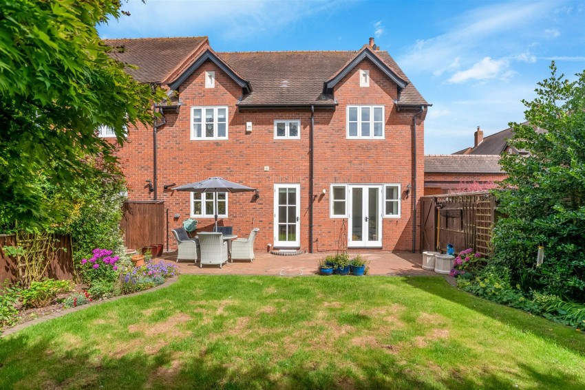 Images for Oldborough Drive, Loxley, Warwick