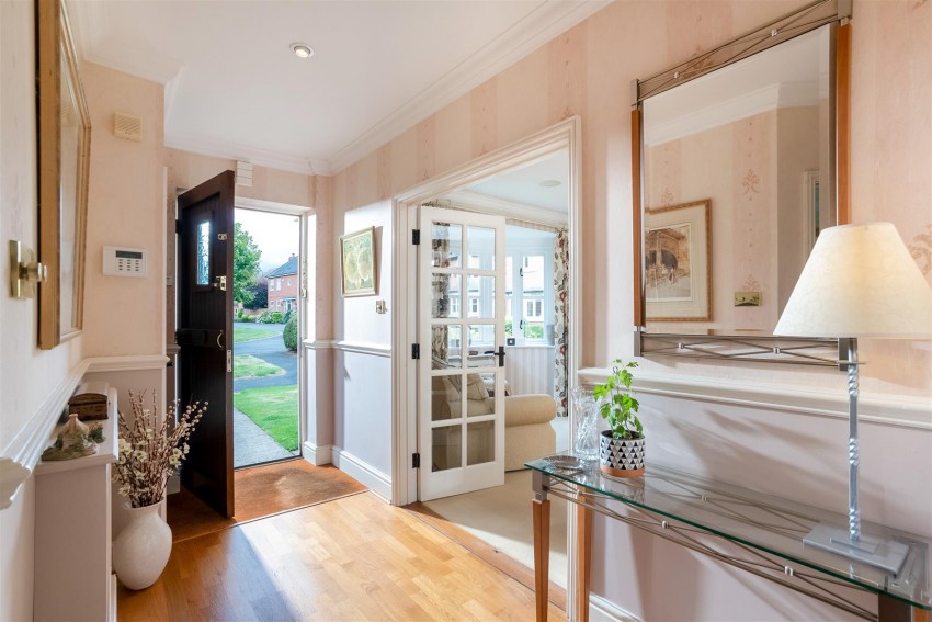 Images for Oldborough Drive, Loxley, Warwick