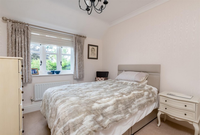 Images for Oldborough Drive, Loxley, Warwick