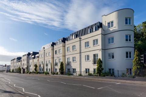 View Full Details for Station House, Old Warwick Road, Leamington Spa