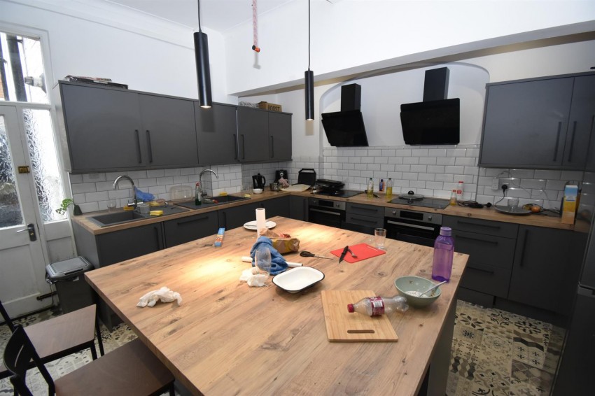 Images for Clarendon Avenue, Leamington Spa