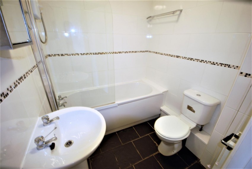 Images for Old Warwick Road, Leamington Spa