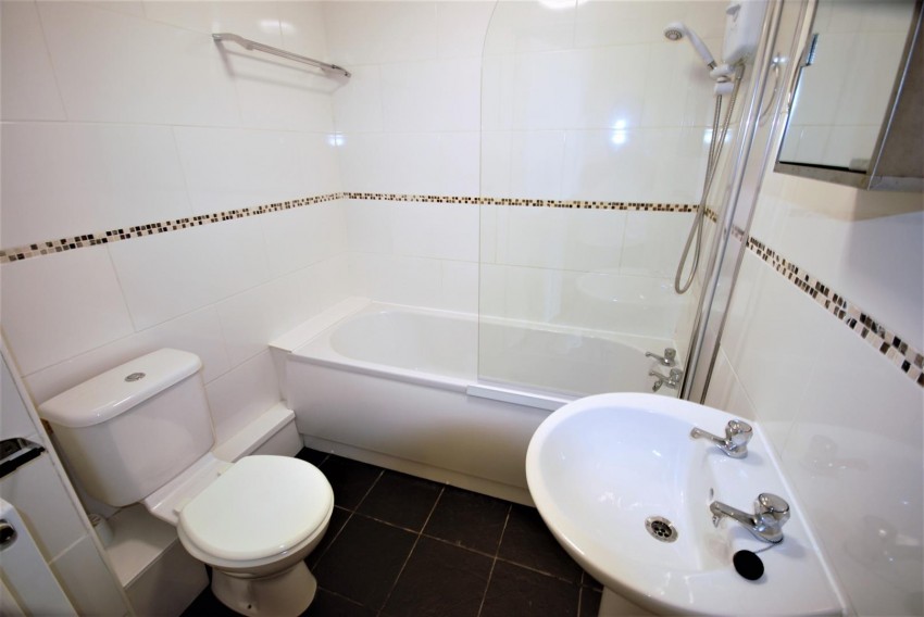 Images for Old Warwick Road, Leamington Spa