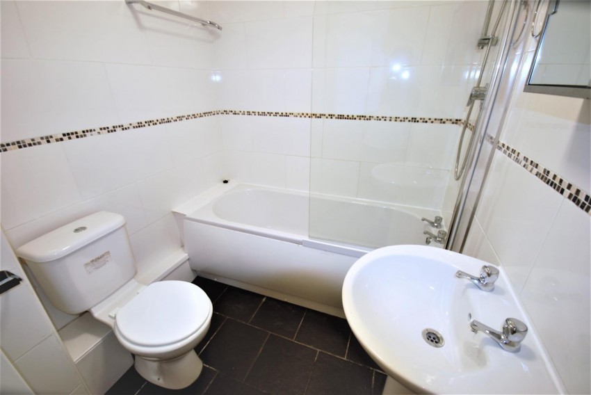 Images for Old Warwick Road, Leamington Spa