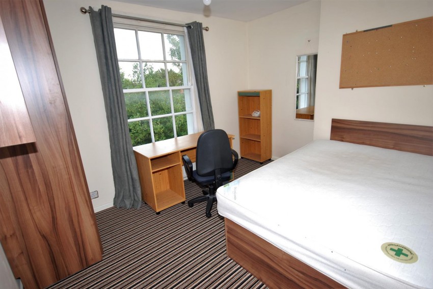 Images for 19 Milverton Crescent, Leamington Spa