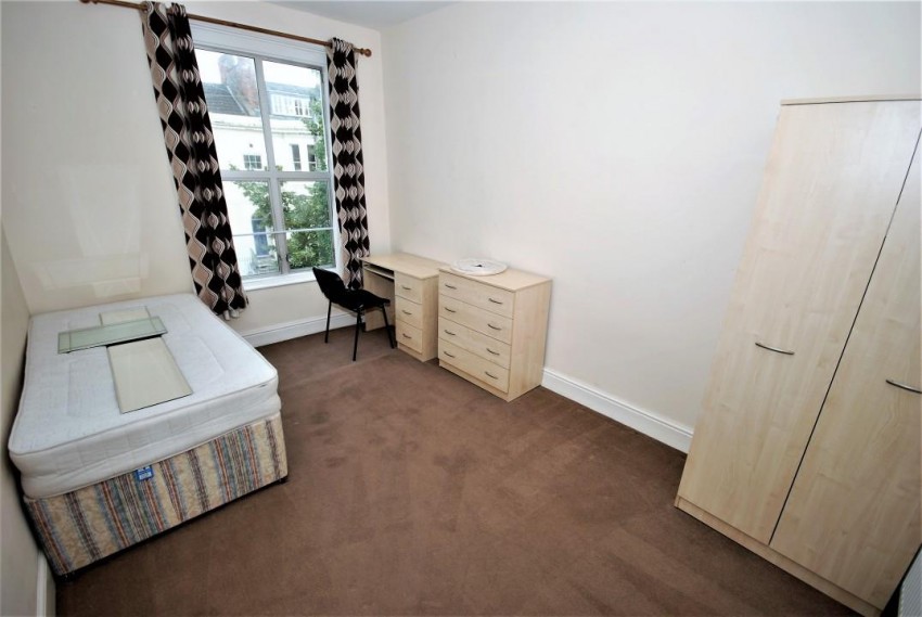 Images for 21, Clarendon Avenue, Leamington Spa