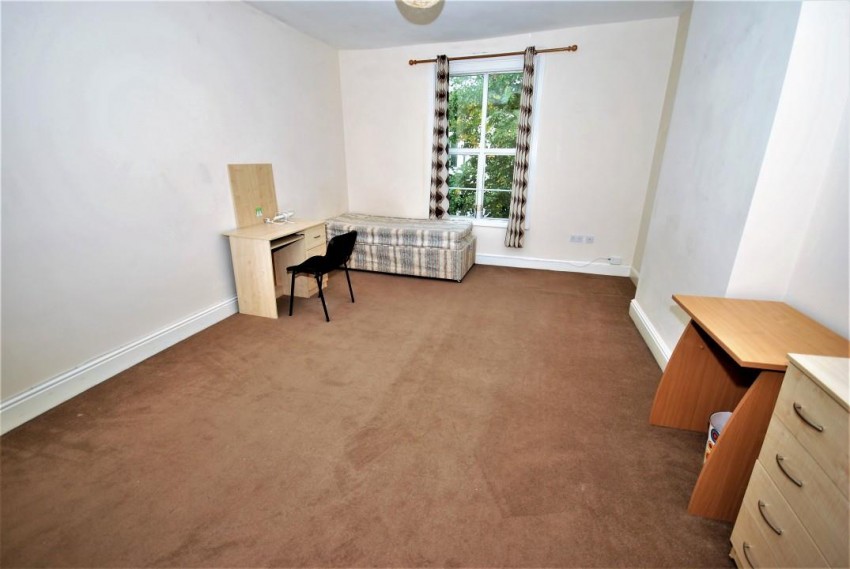 Images for 21, Clarendon Avenue, Leamington Spa