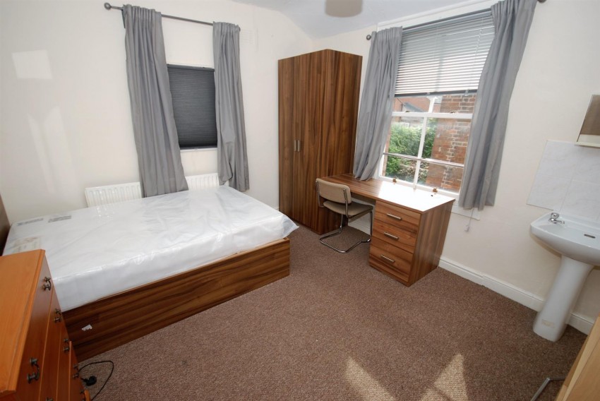 Images for 28, Clarendon Avenue, Leamington Spa