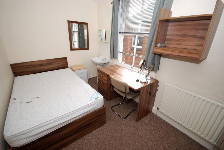 Images for 28, Clarendon Avenue, Leamington Spa