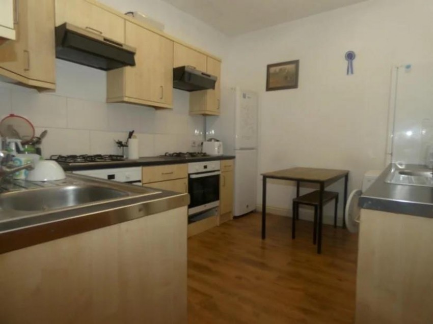 Images for 42, Clarendon Avenue, Leamington Spa