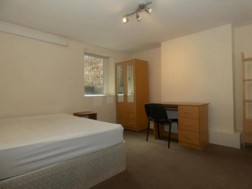 Images for 42, Clarendon Avenue, Leamington Spa