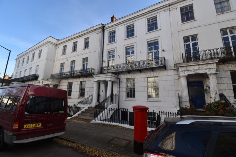 View Full Details for 4 Clarendon Square, Leamington Spa