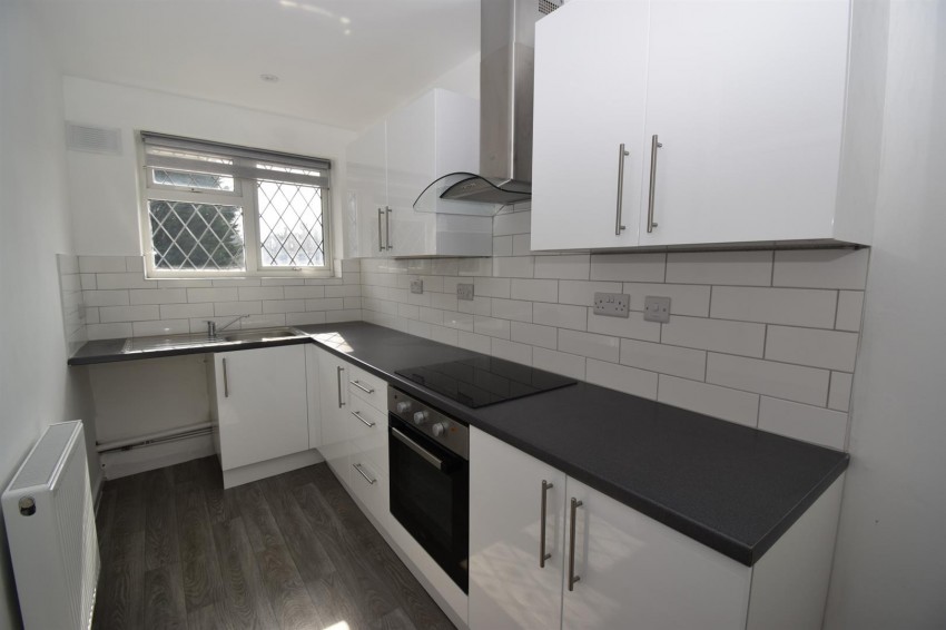 Images for Oaks Precinct, Caesar Road, Kenilworth