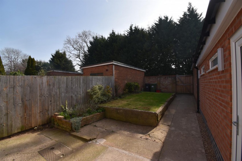 Images for Oaks Precinct, Caesar Road, Kenilworth