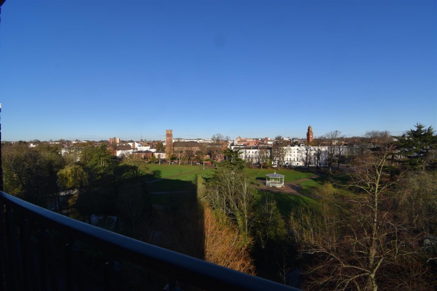 Images for 39, Manor Court, Leamington Spa