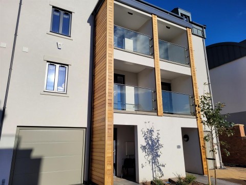 View Full Details for Manor Farm Close, Lime Avenue, Leamington Spa