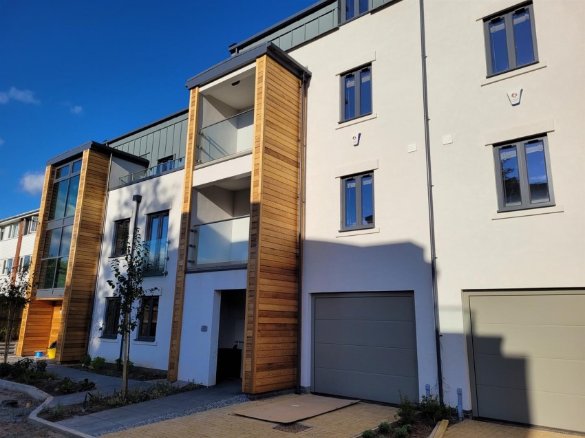 Images for Manor Farm Close, Lime Avenue, Leamington Spa