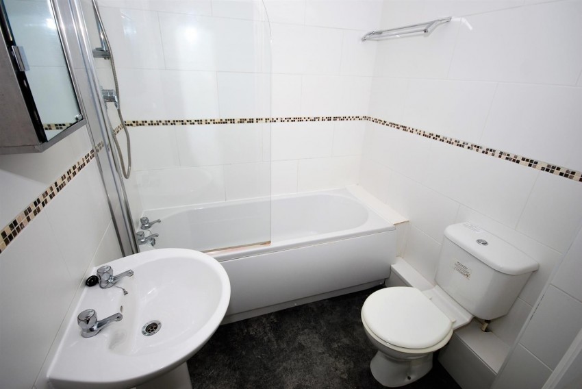 Images for Old Warwick Road, Leamington Spa