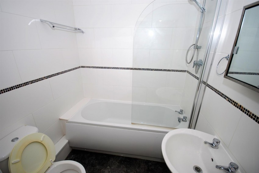 Images for Old Warwick Road, Leamington Spa