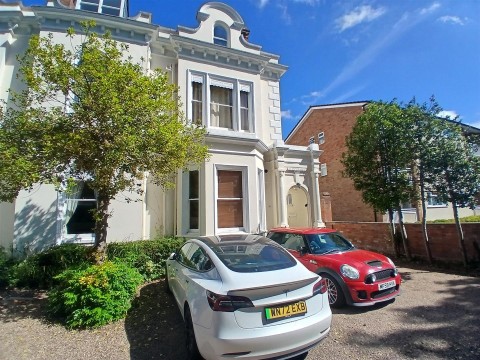 View Full Details for 55 Binswood Avenue, Leamington Spa