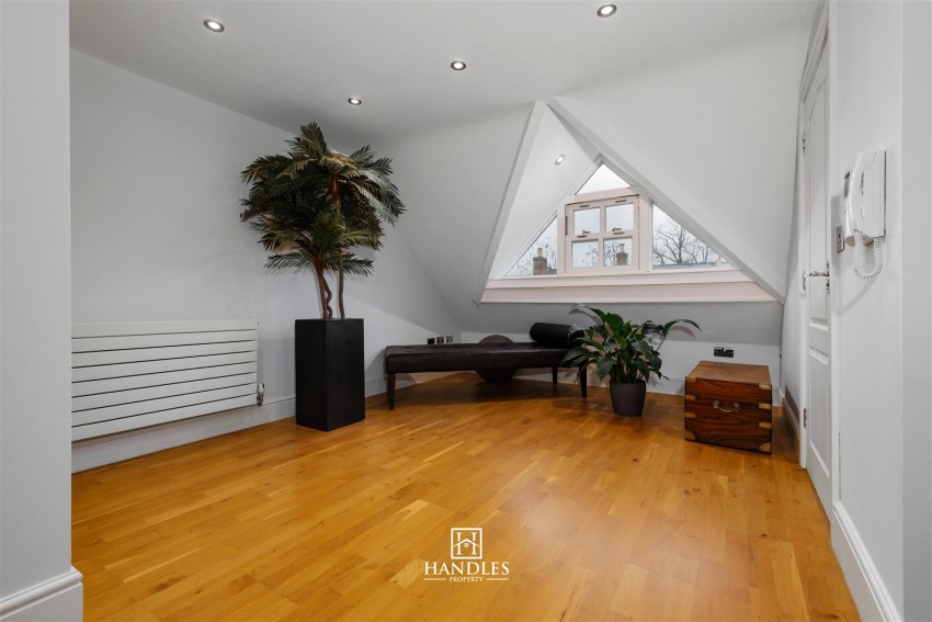 Images for Warwick New Road, Leamington Spa