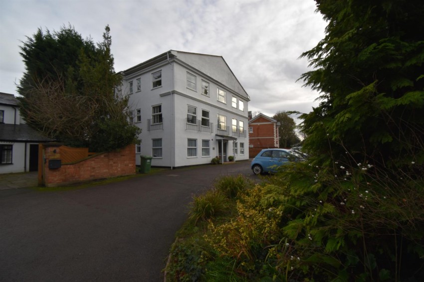 Images for 18 Kenilworth Road, Leamington Spa