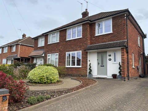 View Full Details for Beaufort Avenue, Leamington Spa