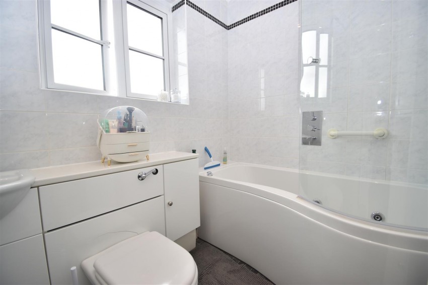 Images for Beaufort Avenue, Leamington Spa