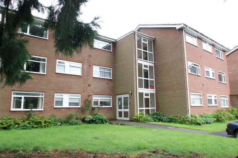 Dereham Court, Leamington Spa