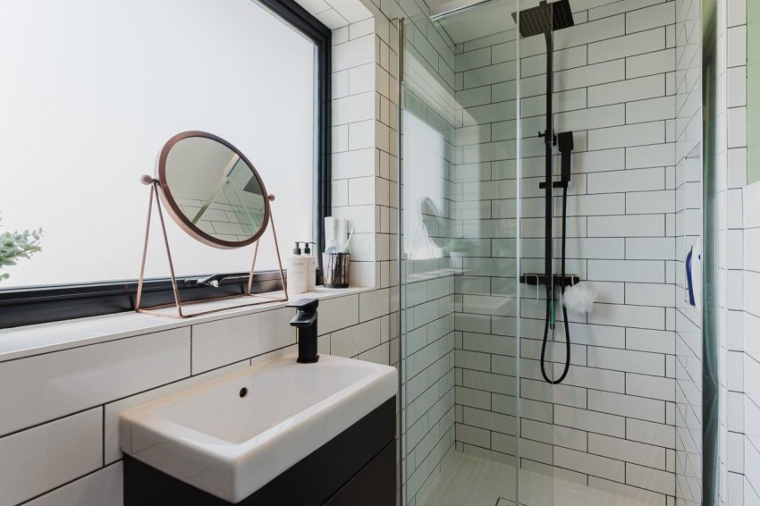 Images for Warren Close, Leamington Spa
