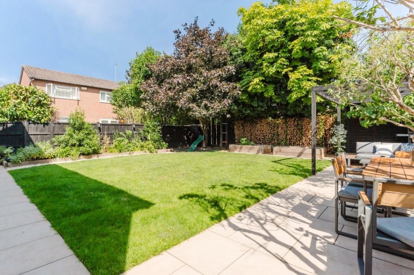 Images for Warren Close, Leamington Spa